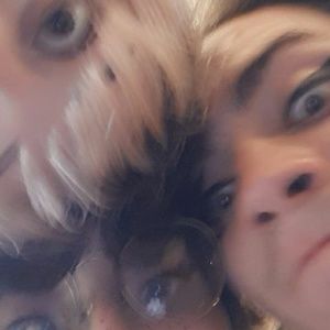 Meet your Posher, Chloe